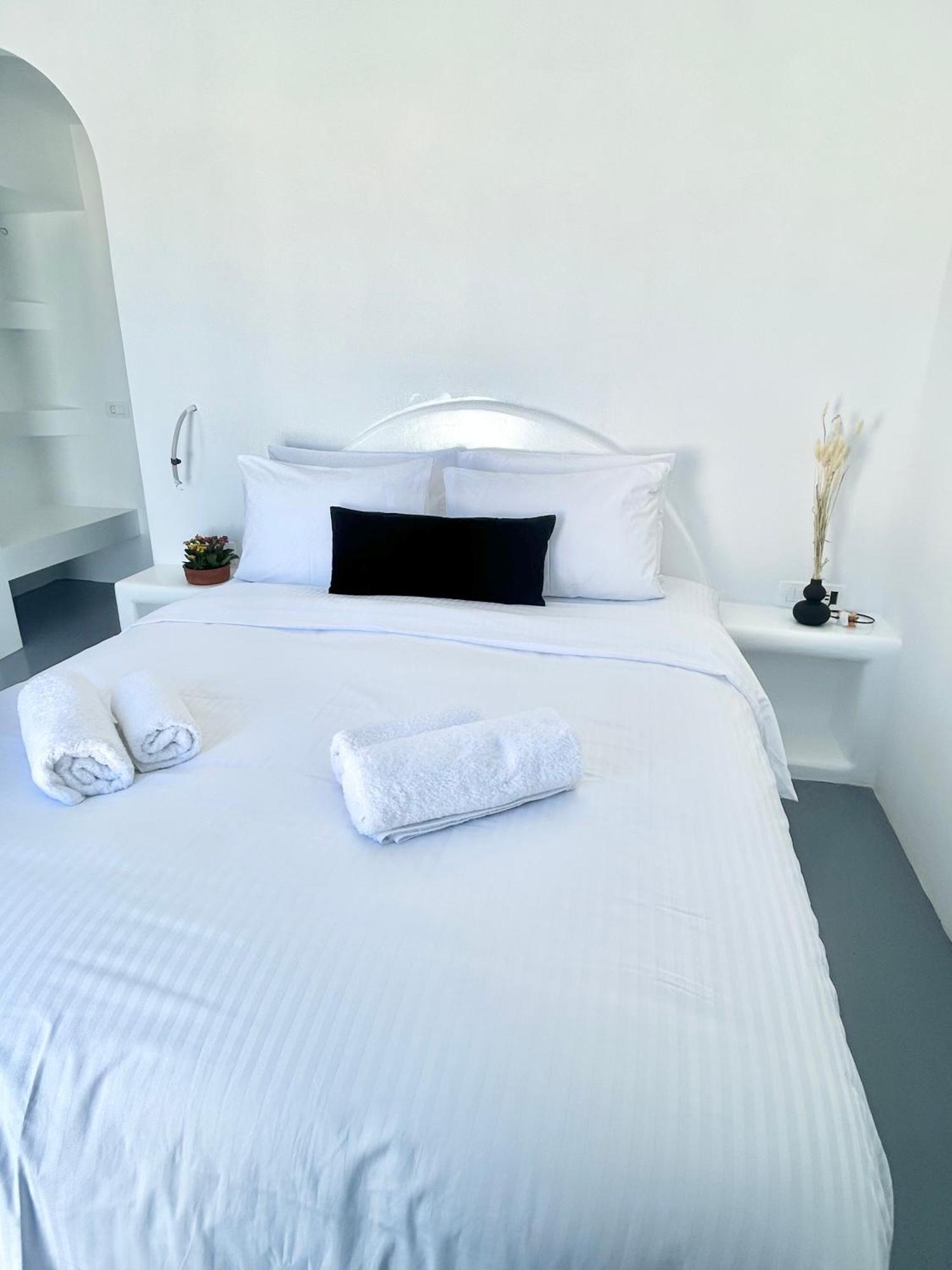 Oinos Luxury Suites Foinikiá Exteriér fotografie